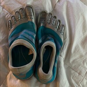 Blue and Gray Five-Toe Shoes